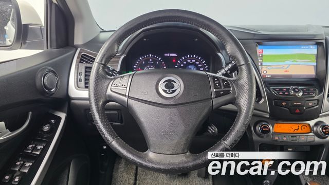 KG Mobility (SsangYong) Korando C 2.0 Advanture 60th Edition 2WD 2015 — фото 14