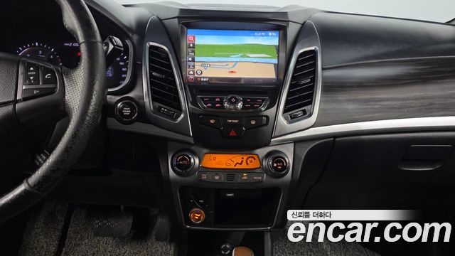 KG Mobility (SsangYong) Korando C 2.0 Advanture 60th Edition 2WD 2015 — фото 15