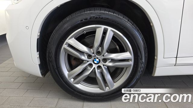BMW X1 (F48) xDrive 20d M Sport package 2017 — фото 5