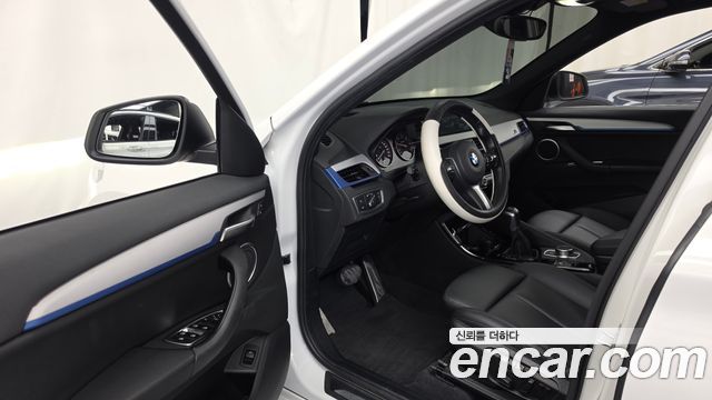 BMW X1 (F48) xDrive 20d M Sport package 2017 — фото 10