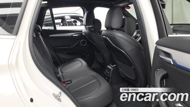 BMW X1 (F48) xDrive 20d M Sport package 2017 — фото 12