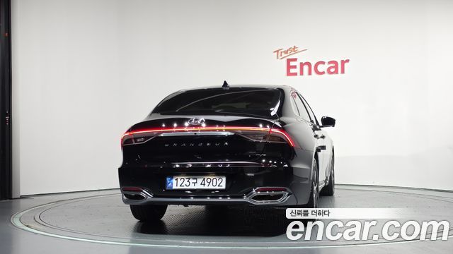 Hyundai Grandeur (IG) 2.5 Le Blanc 2023 — фото 4