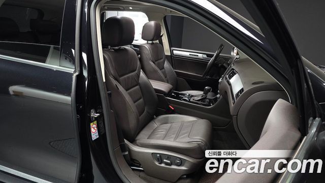 Volkswagen Touareg V6 3.0 TDI Bluemotion 7P5 2016 — фото 11