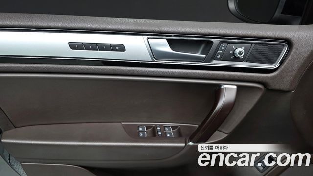 Volkswagen Touareg V6 3.0 TDI Bluemotion 7P5 2016 — фото 18