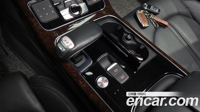 Audi A8 50 TDI Quattro LWB D4 2015 — фото 9