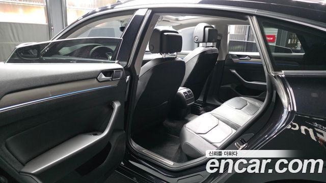 Volkswagen Arteon 2.0 TDI Premium 2019 — фото 11