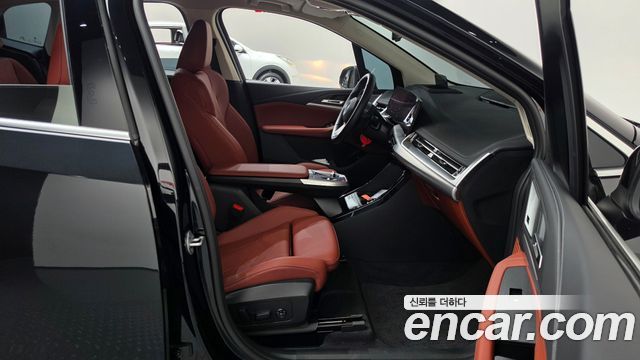 BMW 2 Series Active Tourer (U06) 220i M Sport Design 2026 — фото 26