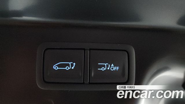 Hyundai Staria L3.5 Cargo 3-Seater Modern 2023 — фото 18