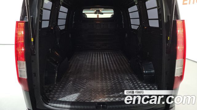 Hyundai Staria L3.5 Cargo 3-Seater Modern 2023 — фото 19