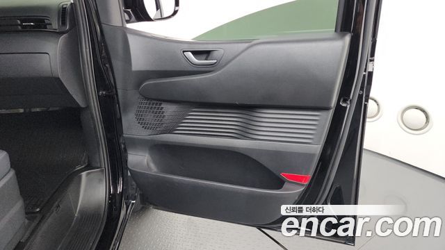 Hyundai Staria L3.5 Cargo 3-Seater Modern 2023 — фото 24
