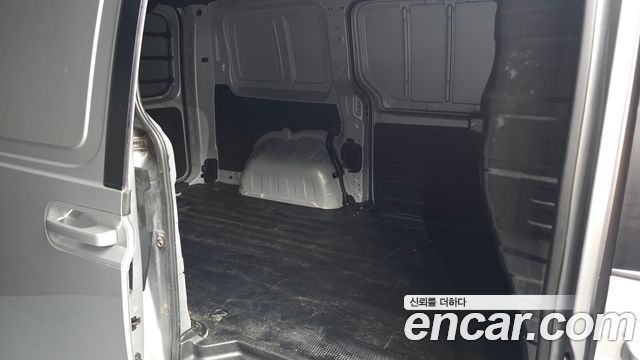 Hyundai Staria Cargo 3-Seater Modern 2023 — фото 11