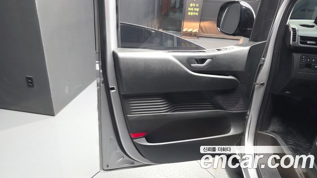 Hyundai Staria Cargo 3-Seater Modern 2023 — фото 24