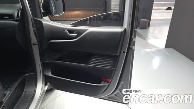Hyundai Staria Cargo 3-Seater Modern 2023 — фото 25