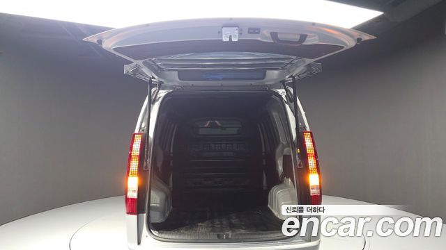 Hyundai Staria Cargo 3-Seater Modern 2023 — фото 29