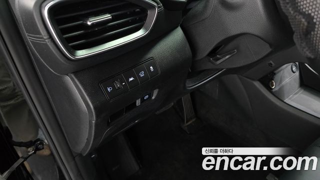 Hyundai Santa Fe Diesel 2.2 2WD Prestige 2021 — фото 23