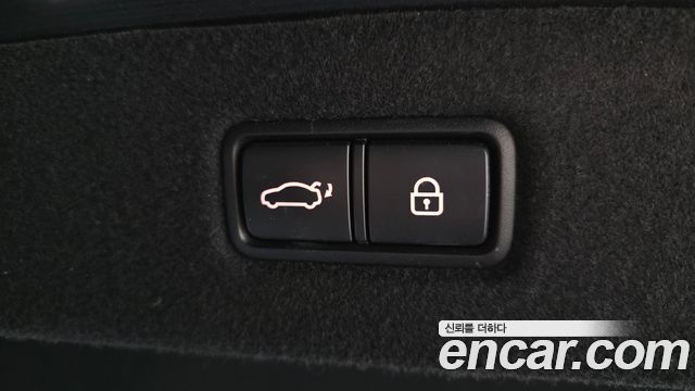 Genesis EQ900 3.8 GDI AWD Luxury 2018 — фото 16