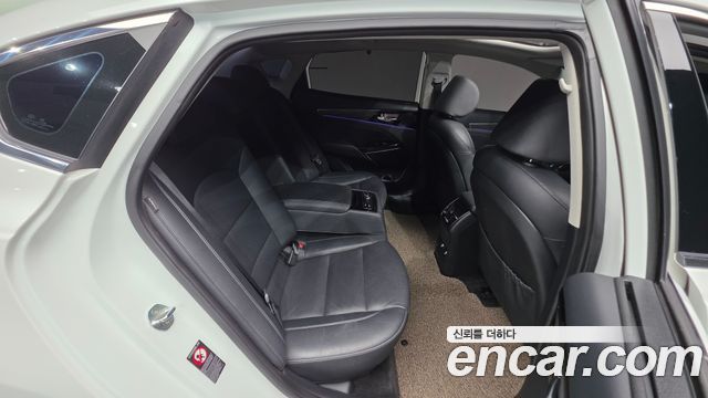 Kia K7 Premier 3.0 LPI Prestige(Rented) 2020 — фото 18
