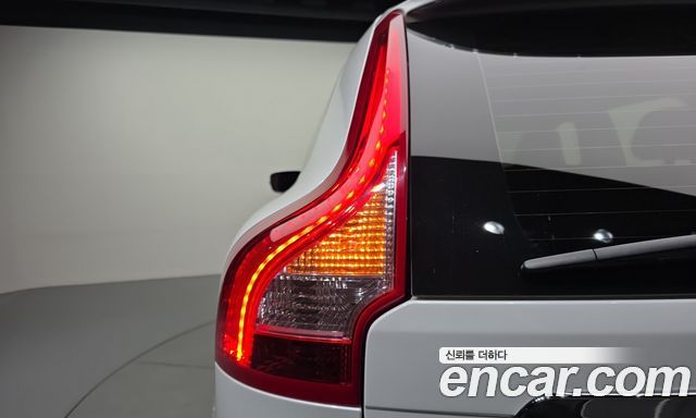 Volvo XC60 D3 1st 2017 — фото 23