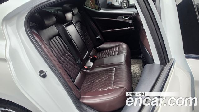 Genesis G70 Gasoline 2.0T 2WD 2022 — фото 12