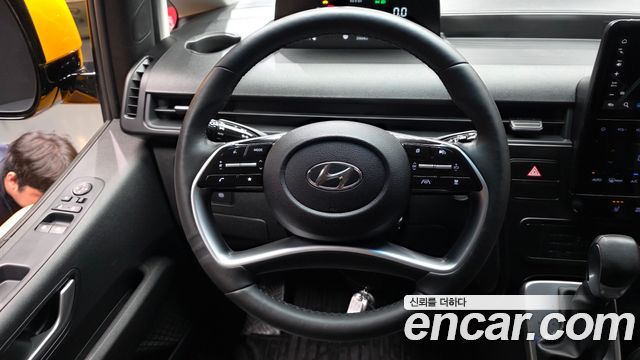 Hyundai Staria L3.5  Kinder Safety Car 11-Seater 2023 — фото 13