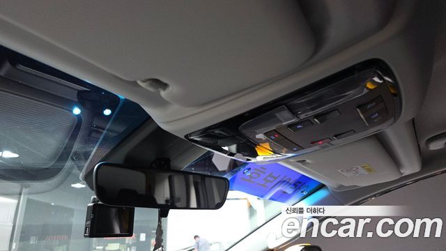 Hyundai Staria L3.5  Kinder Safety Car 11-Seater 2023 — фото 19