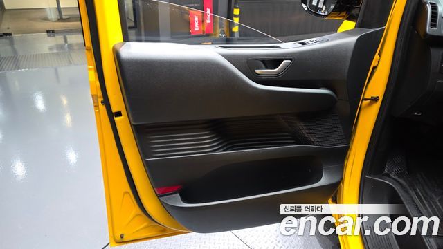 Hyundai Staria L3.5  Kinder Safety Car 11-Seater 2023 — фото 25