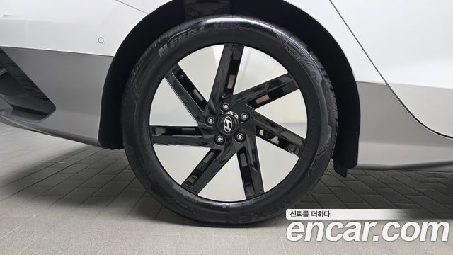 Hyundai Ioniq 6 Long Range AWD Prestige 2025 — фото 5