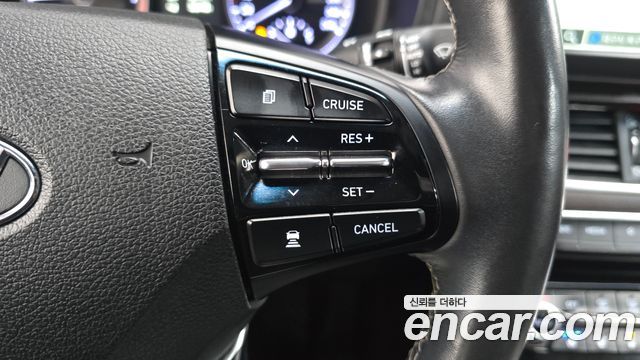 Hyundai Grandeur (IG) 3.0 Exclusive Special 2019 — фото 19