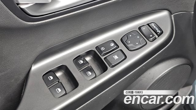 Hyundai Kona Gasoline 1.6 Turbo 2WD Inspiration 2021 — фото 30