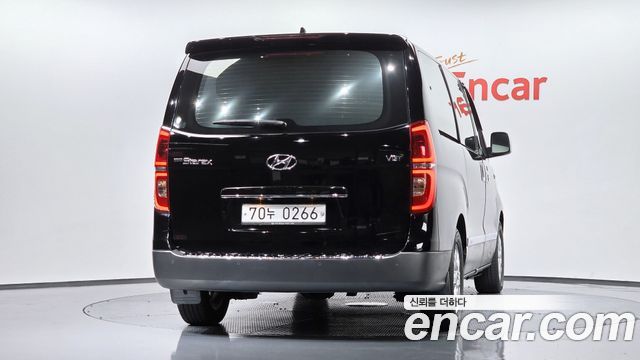 Hyundai Grand Starex Wagon 12-Seater Smart 2019 — фото 4