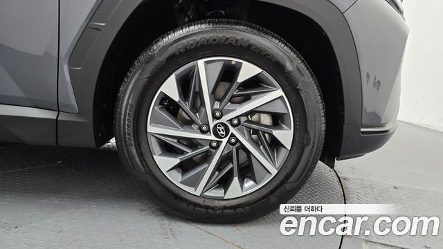 Hyundai Tucson (NX4) Gasoline 1.6 Turbo 2WD Premium 2023 — фото 21