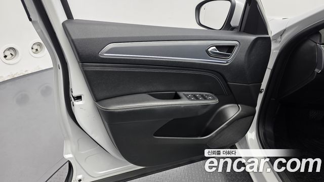 Renault Korea XM3 1.3 TCe RE Signature 2020 — фото 24