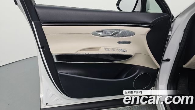 Genesis GV70 2.5T Gasoline AWD 2022 — фото 24