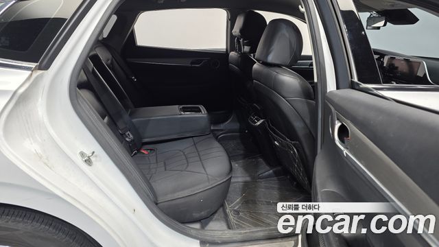 Hyundai Grandeur (IG) 3.0 LPi (Taxi) example 2021 — фото 12