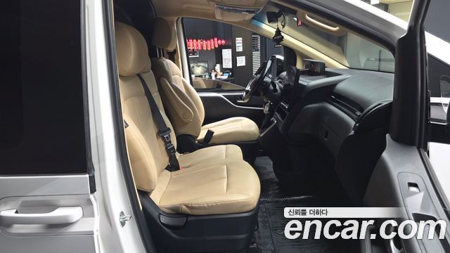 Hyundai Staria Cargo 3-Seater Modern 2022 — фото 11