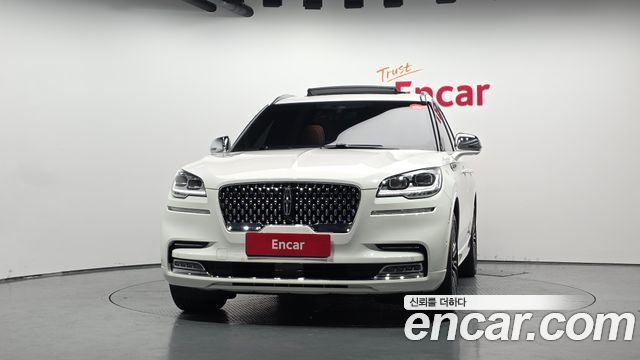 Lincoln Aviator (II) 3.0 Black Label AWD 2022 — фото 3