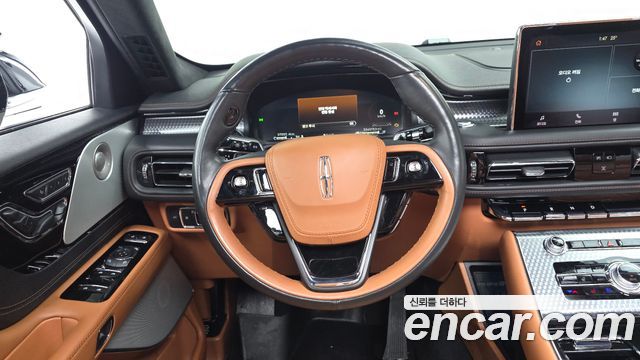 Lincoln Aviator (II) 3.0 Black Label AWD 2022 — фото 12