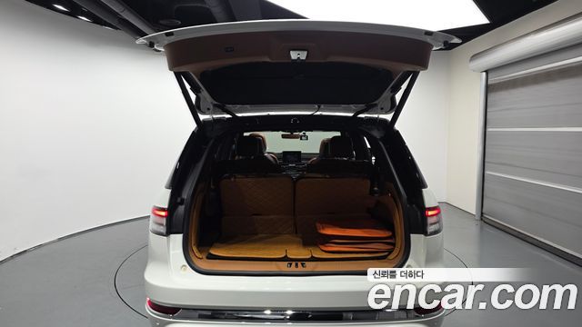 Lincoln Aviator (II) 3.0 Black Label AWD 2022 — фото 20
