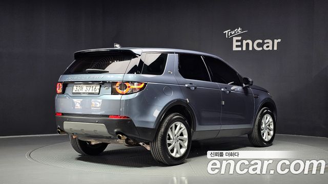 Land Rover Discovery Sport 2.0 TD4 SE 2018 — фото 2