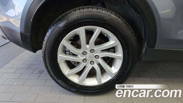 Land Rover Discovery Sport 2.0 TD4 SE 2018 — фото 5