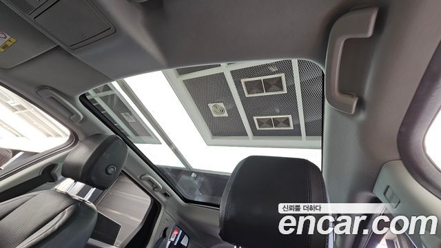 Land Rover Discovery Sport 2.0 TD4 SE 2018 — фото 17