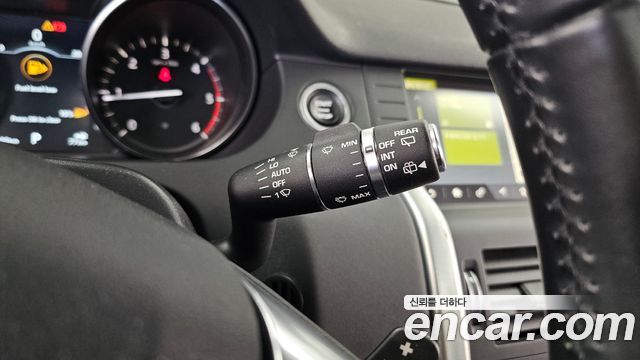 Land Rover Discovery Sport 2.0 TD4 SE 2018 — фото 19