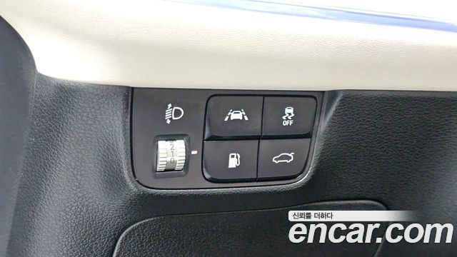 Hyundai Grandeur (IG) 2.5 Le Blanc 2023 — фото 23