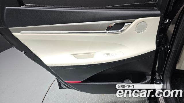 Hyundai Grandeur (IG) 2.5 Le Blanc 2023 — фото 31