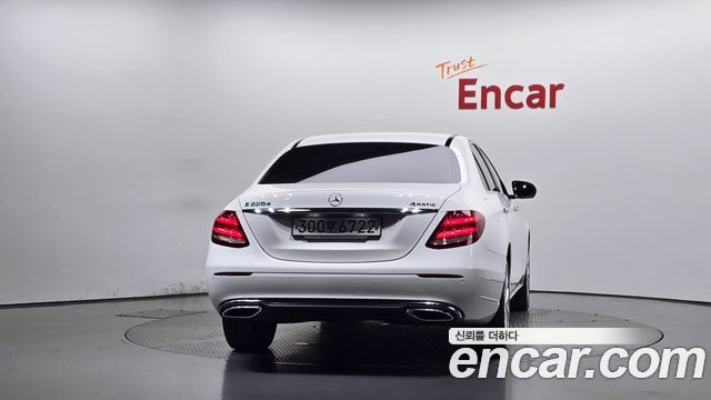 Mercedes-Benz E-Class (W213) E220d Exclusive 2019 — фото 4