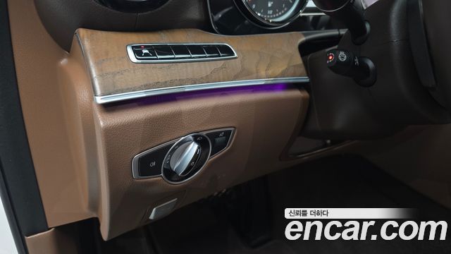 Mercedes-Benz E-Class (W213) E220d Exclusive 2019 — фото 14