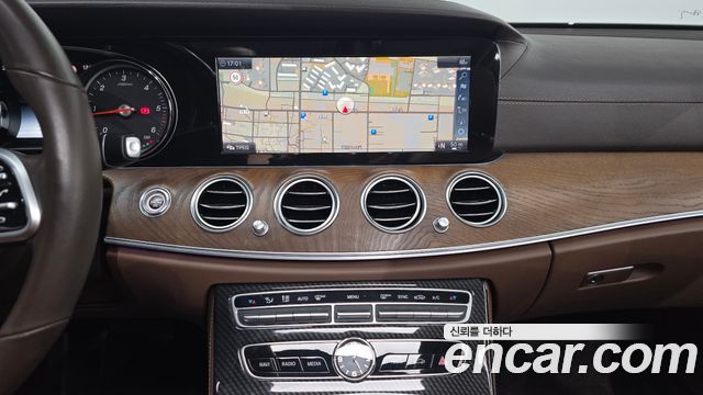 Mercedes-Benz E-Class (W213) E220d Exclusive 2019 — фото 15
