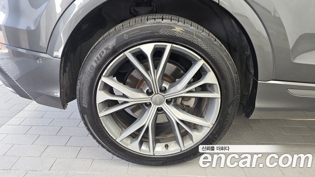 Audi Q8 (4M) 50 TDI Quattro Premium 2020 — фото 5