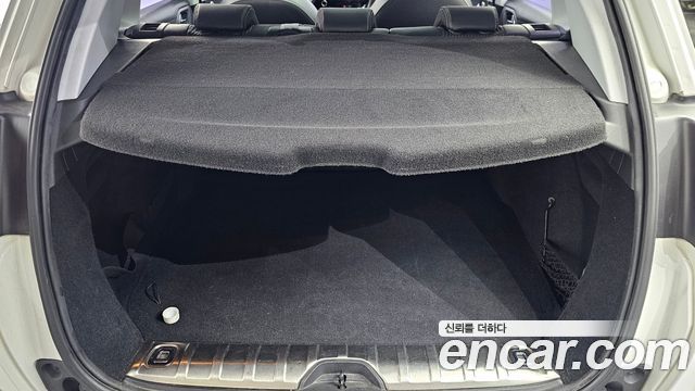 Peugeot 2008 1.6 BlueHDi Feline 2017 — фото 18