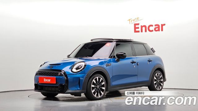 MINI Cooper S 5Door Classic Third Generation 2022 — фото 1